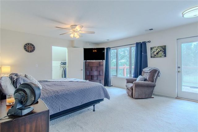 6301 E 285th Street, Freeman, MO 64746