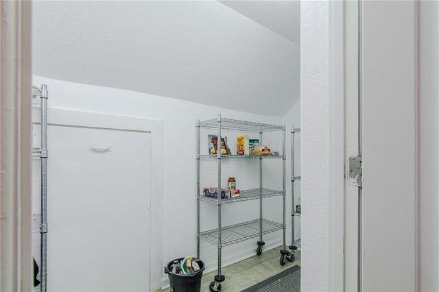 6301 E 285th Street, Freeman, MO 64746