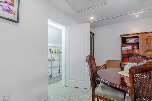 6301 E 285th Street, Freeman, MO 64746