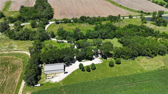 6301 E 285th Street, Freeman, MO 64746