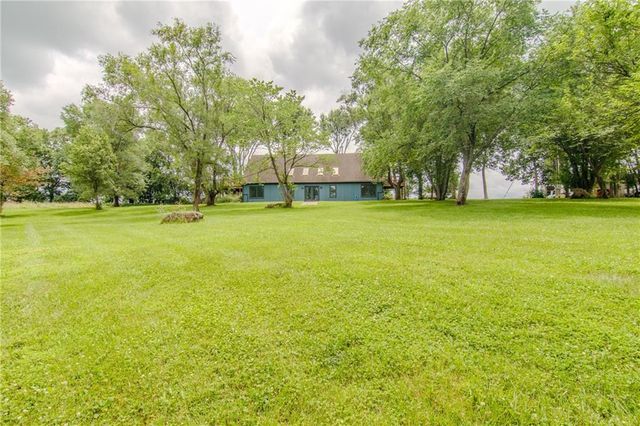 6301 E 285th Street, Freeman, MO 64746
