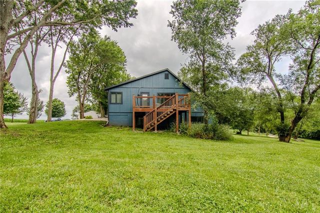 6301 E 285th Street, Freeman, MO 64746
