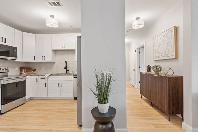 4 Harvest Drive 225, North Andover, MA 01845