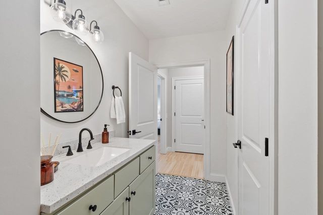 4 Harvest Drive 225, North Andover, MA 01845
