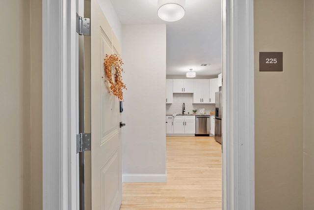 4 Harvest Drive 225, North Andover, MA 01845