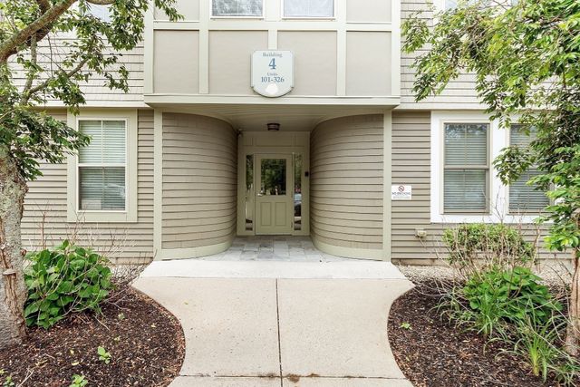 4 Harvest Drive 225, North Andover, MA 01845