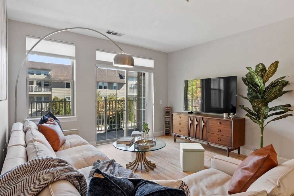 4 Harvest Drive 225, North Andover, MA 01845