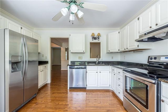 37 Sycamore Station, Decatur, GA 30030