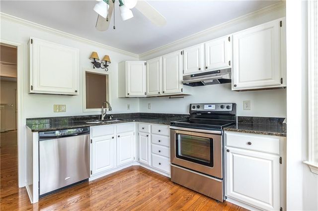 37 Sycamore Station, Decatur, GA 30030