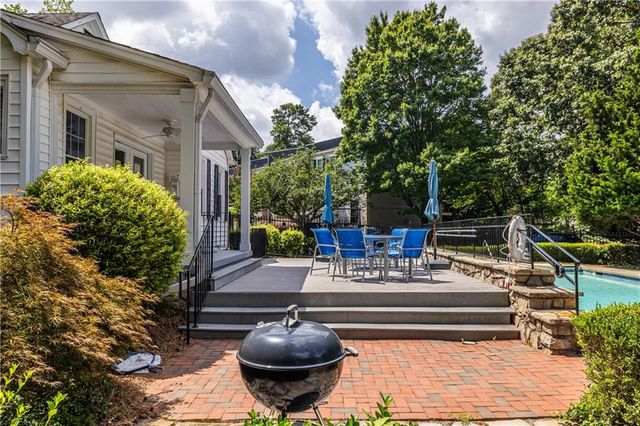 37 Sycamore Station, Decatur, GA 30030