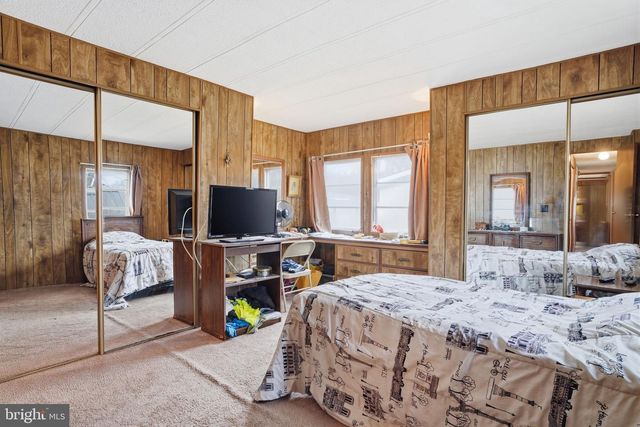 274 HICKORY DR, Doylestown, PA 18901