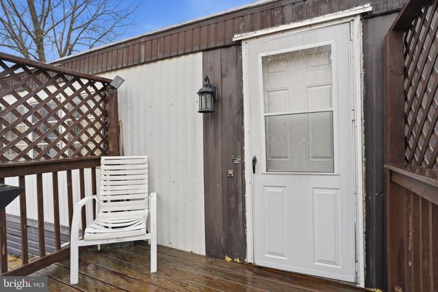 274 HICKORY DR, Doylestown, PA 18901