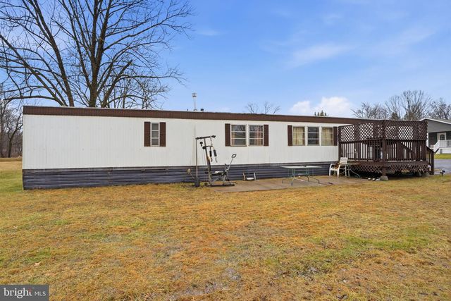 274 HICKORY DR, Doylestown, PA 18901