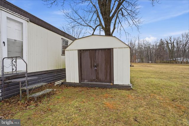 274 HICKORY DR, Doylestown, PA 18901