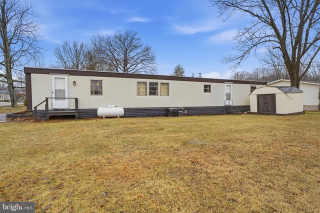 274 HICKORY DR, Doylestown, PA 18901