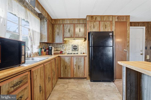 274 HICKORY DR, Doylestown, PA 18901