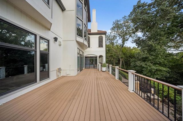 20825 W 94th Terrace, Lenexa, KS 66220