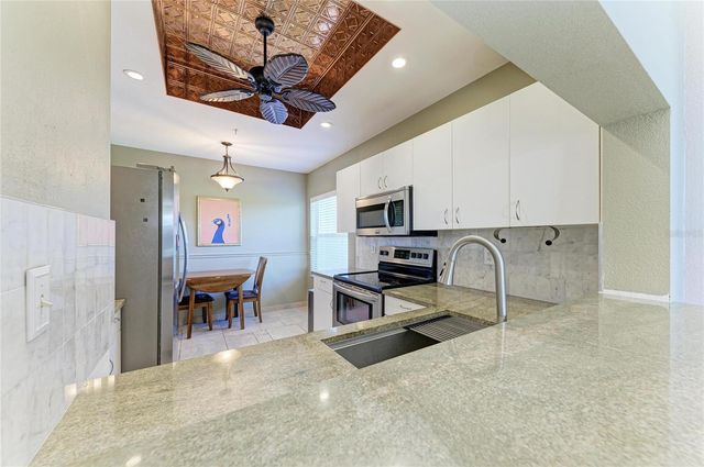 9620 CLUB SOUTH CIRCLE 5108, Sarasota, FL 34238