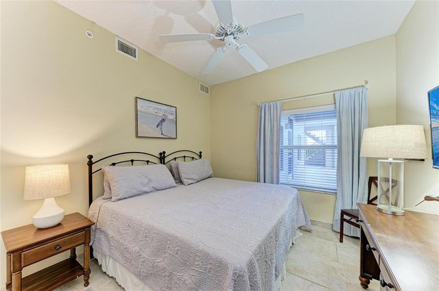 9620 CLUB SOUTH CIRCLE 5108, Sarasota, FL 34238