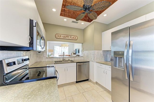 9620 CLUB SOUTH CIRCLE 5108, Sarasota, FL 34238