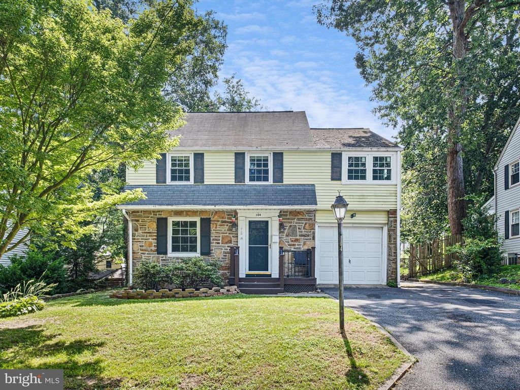 104 LAUREL LN, Wilmington, DE 19804