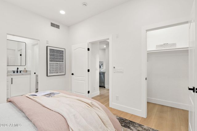 6940 E COCHISE Road 1001, Paradise Valley, AZ 85253