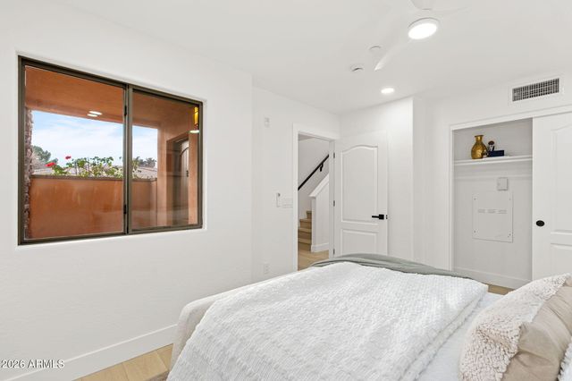 6940 E COCHISE Road 1001, Paradise Valley, AZ 85253