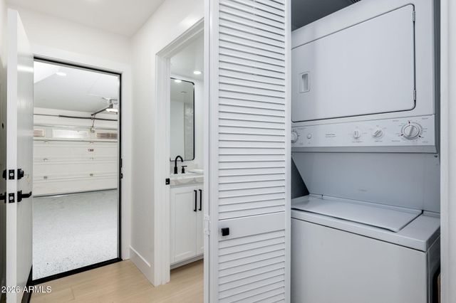 6940 E COCHISE Road 1001, Paradise Valley, AZ 85253