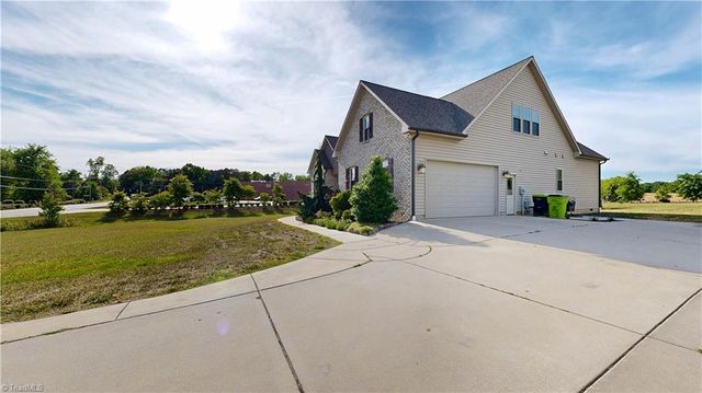 8128 BELEWS CREEK Road, Stokesdale, NC 27357