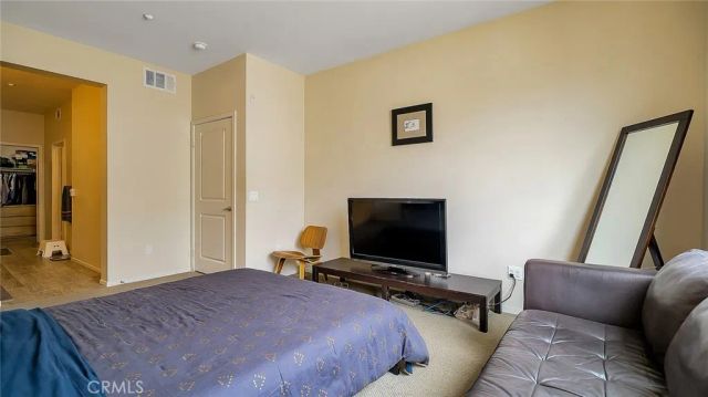 13021 Central Avenue 402, Hawthorne, CA 90250