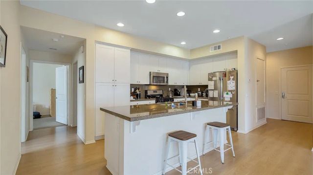 13021 Central Avenue 402, Hawthorne, CA 90250