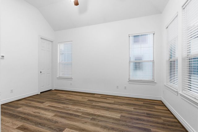 1303 Sherwood Point Lane, Houston, TX 77043