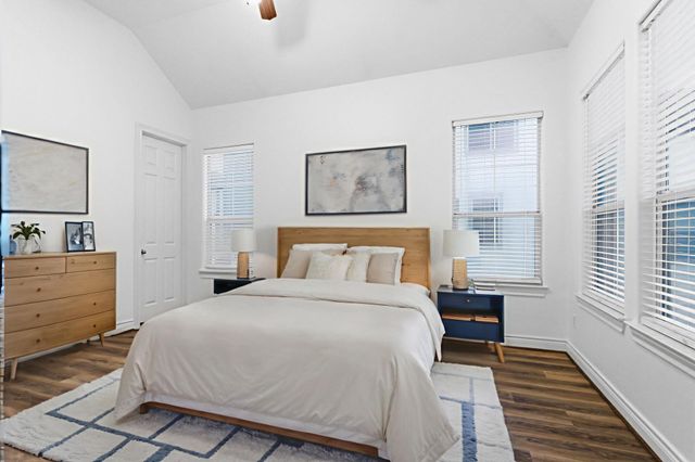 1303 Sherwood Point Lane, Houston, TX 77043