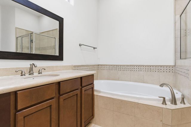 1303 Sherwood Point Lane, Houston, TX 77043