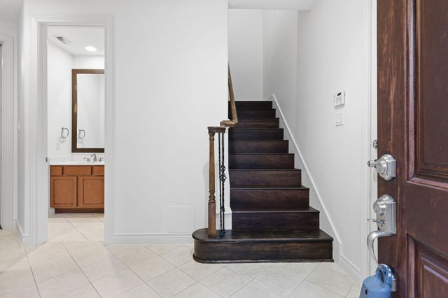 1303 Sherwood Point Lane, Houston, TX 77043