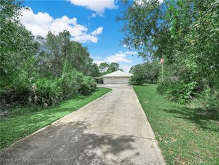5001 Lakewood Road, Sebring, FL 33875