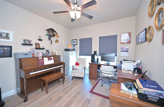 540 Islet Drive, Runaway Bay, TX 76426