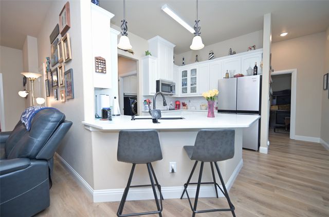 540 Islet Drive, Runaway Bay, TX 76426