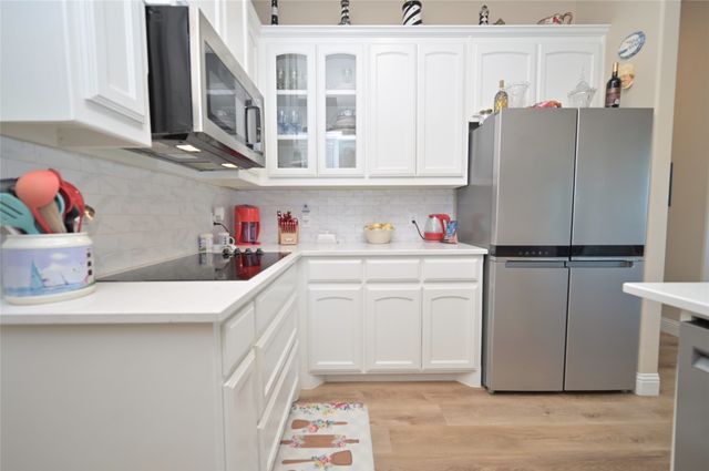 540 Islet Drive, Runaway Bay, TX 76426