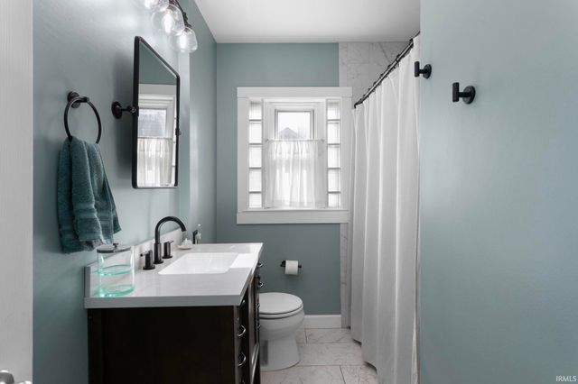 19560 Eaton Avenue, South Bend, IN 46637