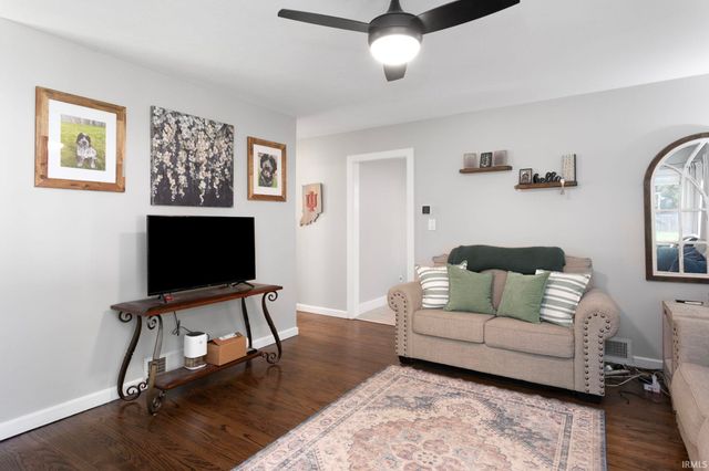 19560 Eaton Avenue, South Bend, IN 46637
