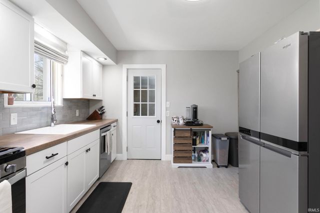 19560 Eaton Avenue, South Bend, IN 46637