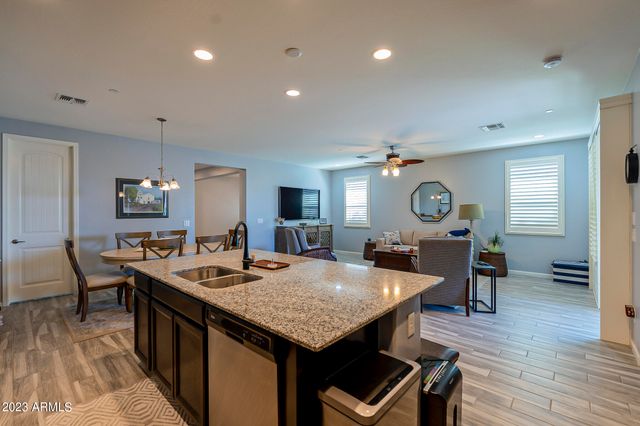 13719 W LINANTHUS Road, Peoria, AZ 85383