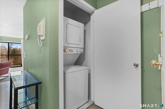 16 Rockmeadow Road Q, Norwalk, CT 06850