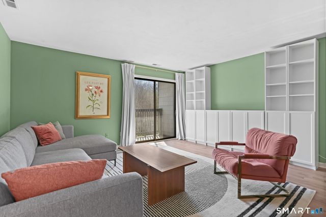 16 Rockmeadow Road Q, Norwalk, CT 06850