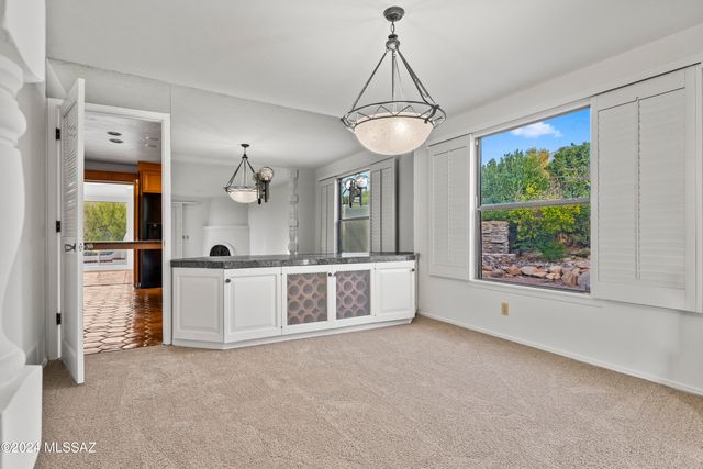 1435 E Indian Wells Road, Tucson, AZ 85718