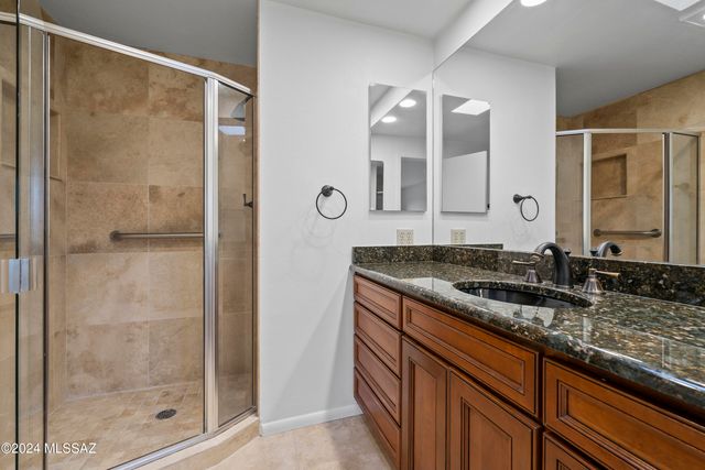 1435 E Indian Wells Road, Tucson, AZ 85718