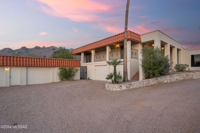 1435 E Indian Wells Road, Tucson, AZ 85718