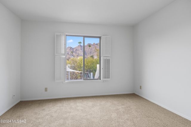 1435 E Indian Wells Road, Tucson, AZ 85718