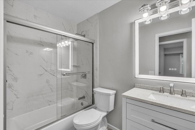 832 Aspen Circle, Little Canada, MN 55109